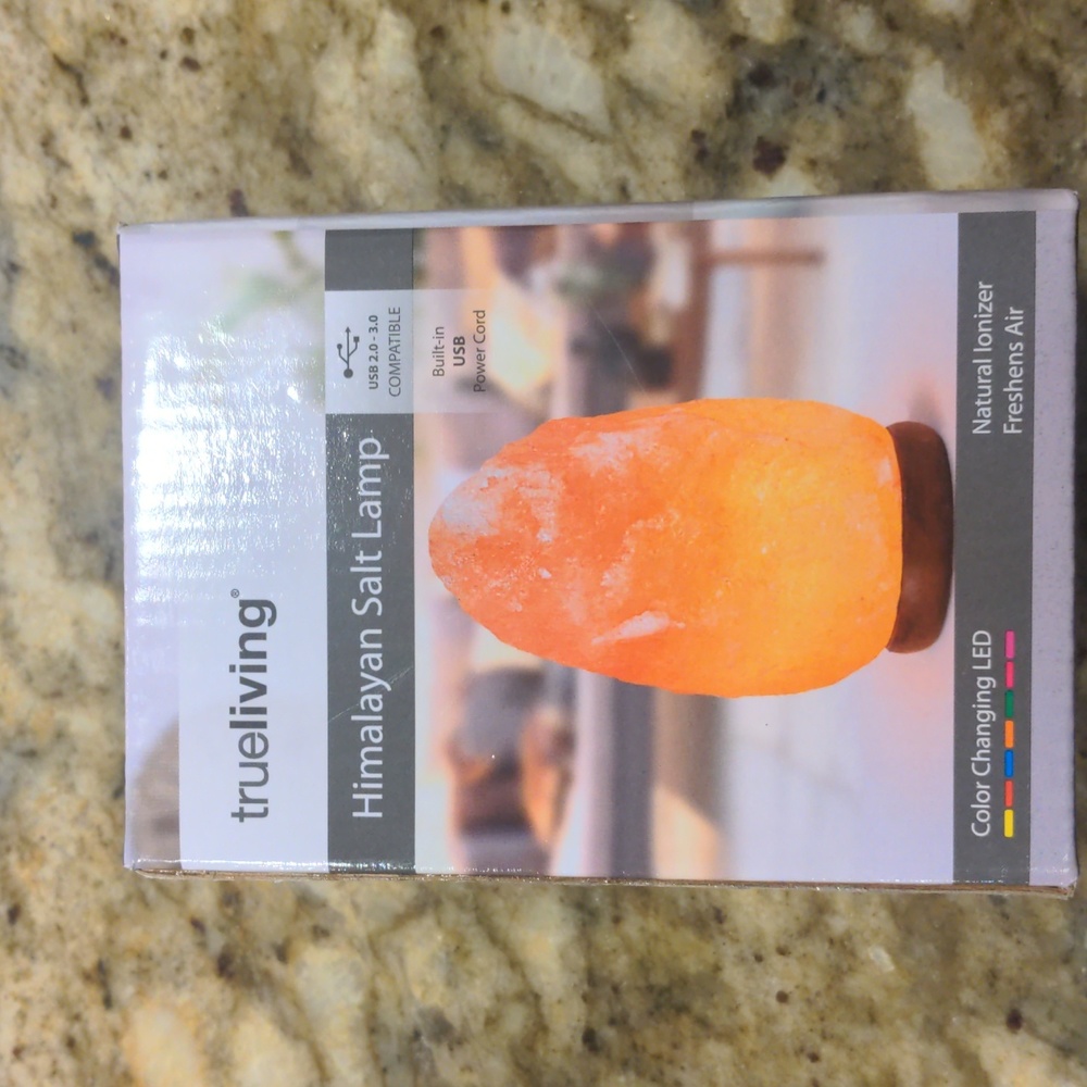 Himalayan Salt Lamp Brand new in the box!